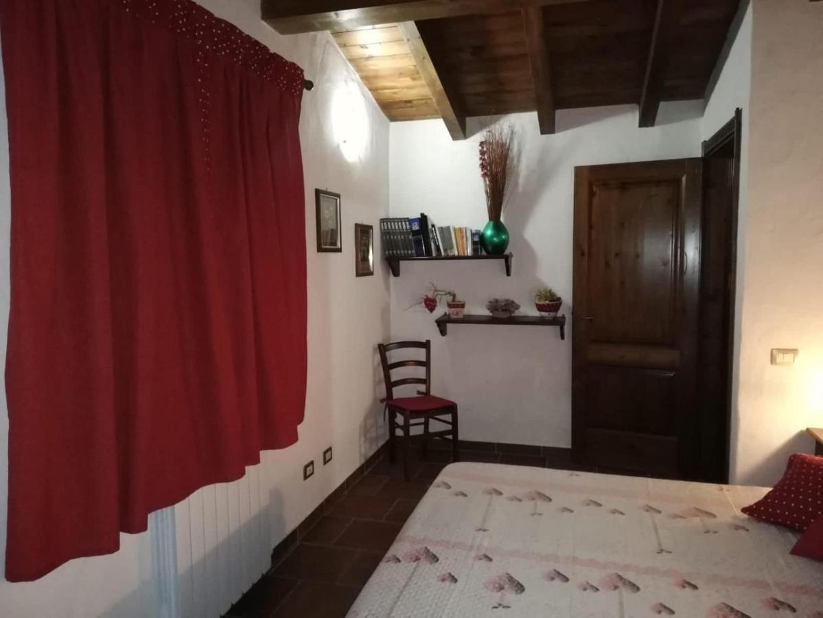 Villetta Bouganvillea Сант'Анна-Аррези Экстерьер фото